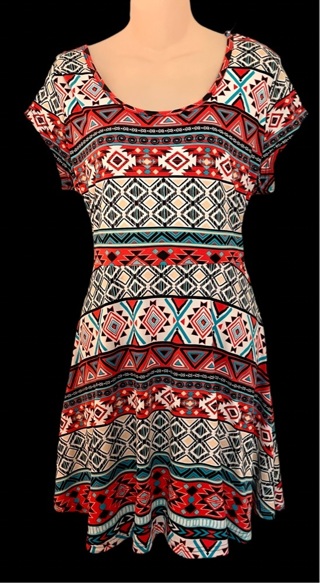 NEW Womens Aztec print Dress Sz LARGE Patterned Stretchy & Soft Outfit