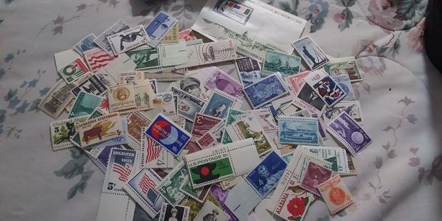 HOURD OF OVER 120 MINT USA STAMPS PRE-1970