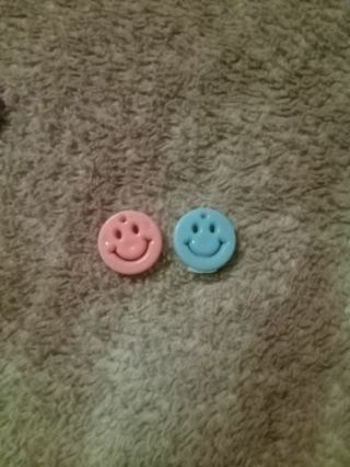 Free shipping 2pc smiley Charms lot over 10mm big