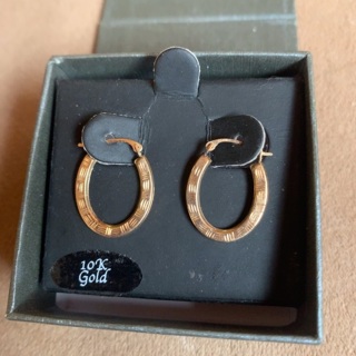 10k gold hoop earrings 