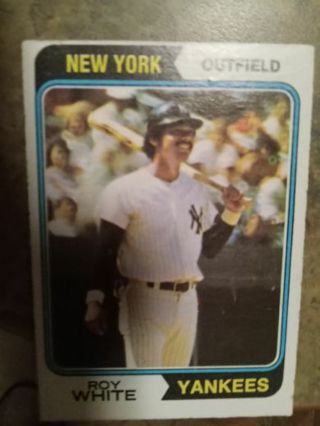 1974 TOPPS ROY WHITE NEW YORK YANKEES BASEBALL CARD# 135