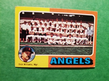 1975 TOPPS BASEBALL CARD # 236 - CAIIFORNIA TEAM - ANGELS