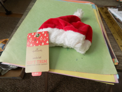 Hallmark NWT red velvet Santa hat with white fur trim gift trim # 2