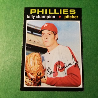 1971 Topps Vintage Baseball Card # 323 - BILLY CHAMPION - PHILLIES - EXMT/NRMT+