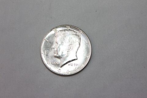 1964 UNC 90% SILVER KENNEDY 1/2 DOLLAR