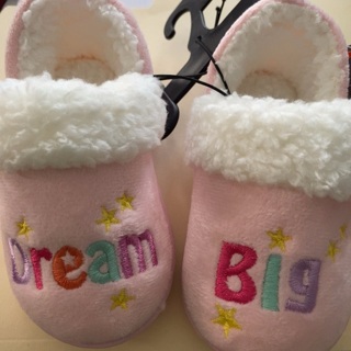 Girl’s Dream Big Slippers Size 5