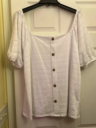 Pretty blouse size 18/20