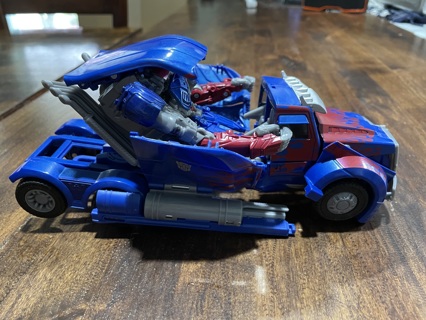 Transformer The Last Knight Optimus Prime (Missing Head)