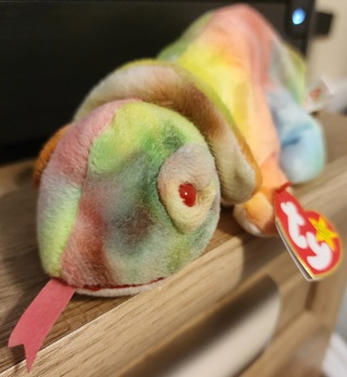 NEW - TY Beanie Baby - "Rainbow"