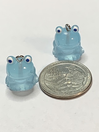 FROGS~#2~BLUE~SET OF 2 FROGS~CHARMS AND GLOW IN THE DARK~FREE SHIPPING!