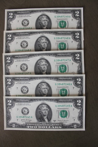 5 $2 UNC. BILLS IN SEQUENCE