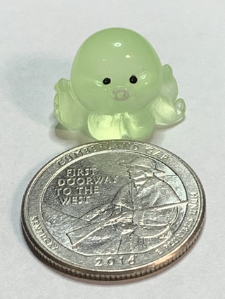 OCTOPUS~#21~GREEN~MINI~1 OCTOPUS ONLY~GLOW IN THE DARK~FREE SHIPPING!