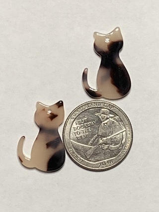 CAT CHARMS~#2~MARBLE COLORED~SET OF 2~FREE SHIPPING!