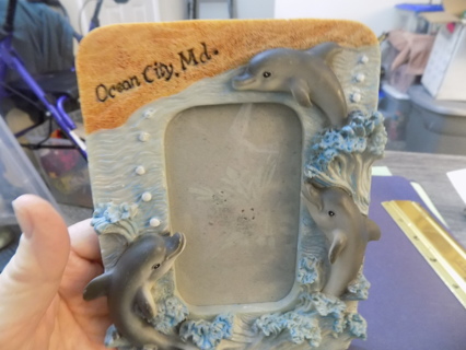 Resin Ocean City Md Dolphin Photo frame 7 x 5  easel backed