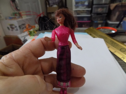 5 inch  Vintage McDonalds Barbie pink blouse fushchia skirt long brown hair poseable