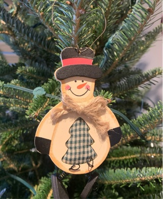 Country Clutter Wood Snowman Ornament Preowned 