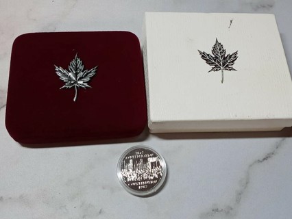 Mint 1982 Canada One Dollar Coin 1867 Confederation Constitution 1982 with Velvet Box