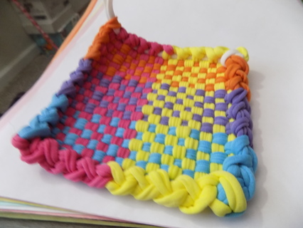 hand made multi color pot holder 4 inch square