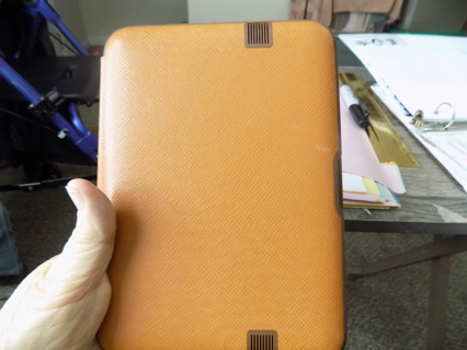Kindle Fire 7.1 in brown leather case works great
