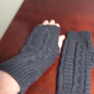 Brand New Knitted L.Grey Fingerless Gloves .
