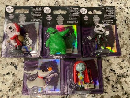 DISNEY The Nightmare Before Christmas Set of 5 Mini Figures With Bonus Cards NEW