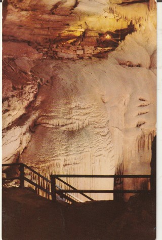 Vintage Unused Postcard: (gin11): Mammoth Cave, KY