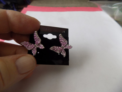 Post earrings butterflies coverd in pink rhinestones