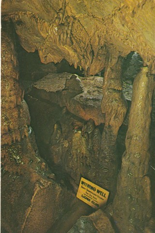 Vintage Unused Postcard: a: Wishing Well, Indian Caverns, Spruce Creek, PA