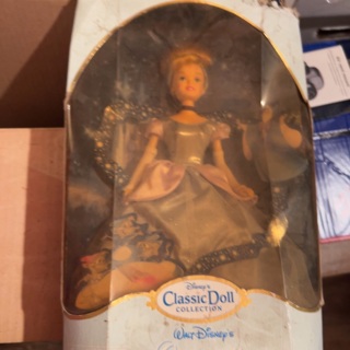 Barbie Cinderella ,..NIB !