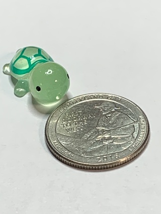 TURTLE~#5~GREEN~1 TURTLE ONLY~GLOW IN THE DARK~FREE SHIPPING!