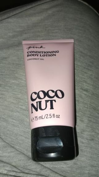 Victoria Secret Pink Conditioning Body Lotion Coconut Oil (brand new) 2.5 FL Oz