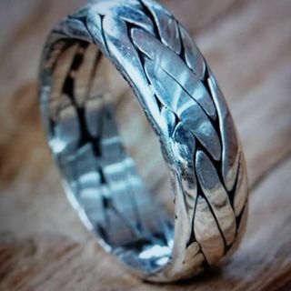 Sterling silver band ring, retails $61 size 9