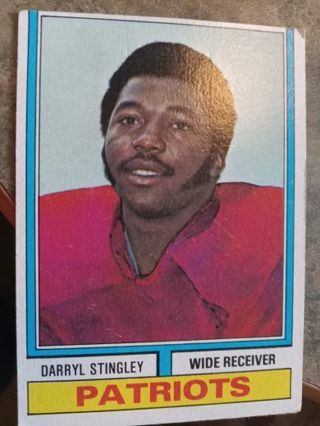 1974 TOPPS DARRYL STINGLEY NEW ENGLAND PATRIOTS FOOTBALL CARD# 221