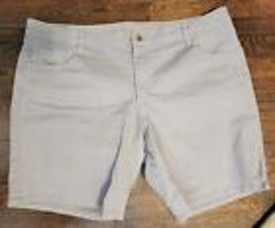 NEW - LEE - woman's lavender denim shorts - size 22W