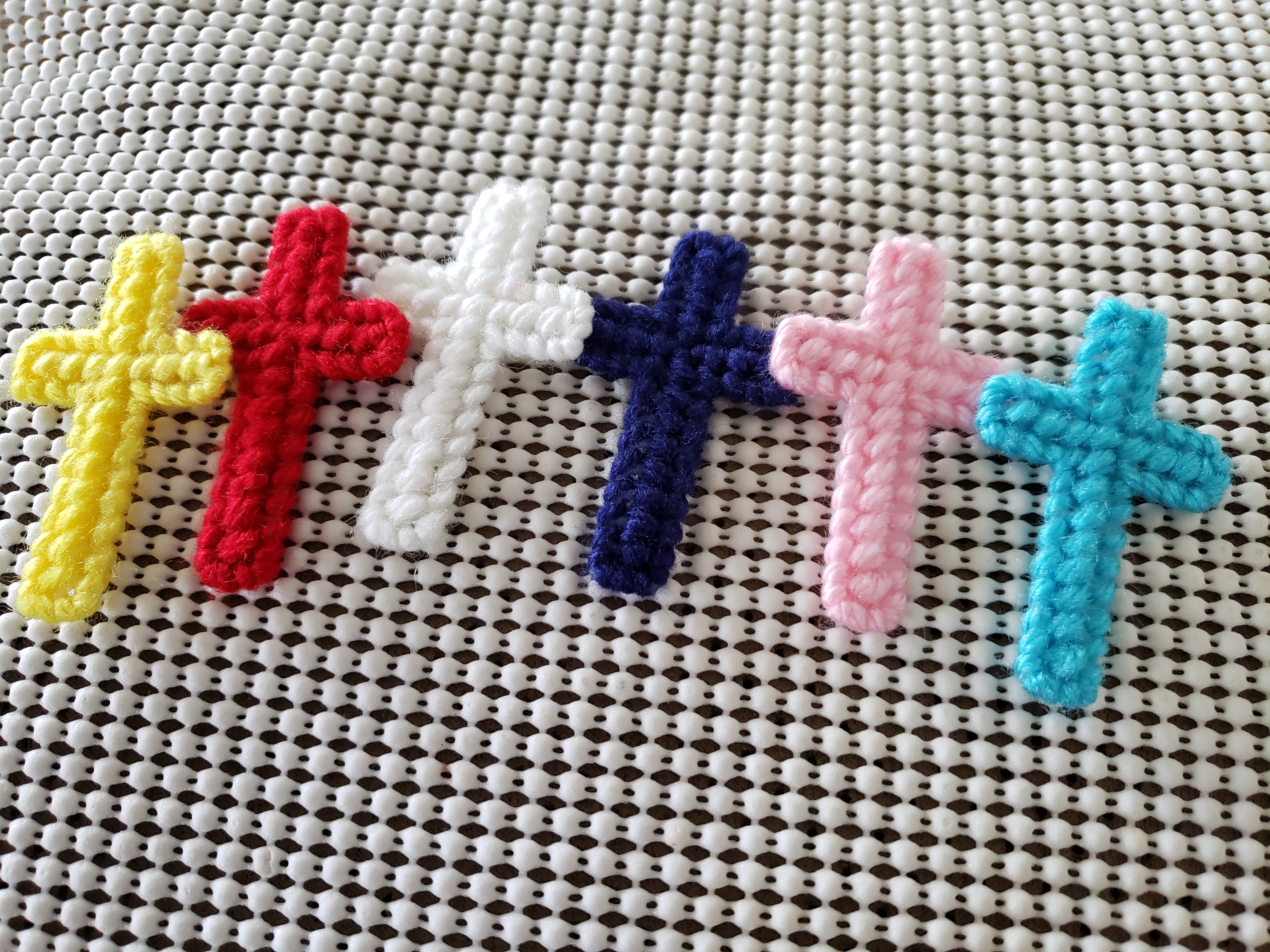 FREE: Six small crosses