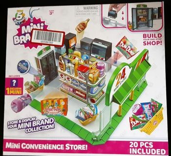 Mini Brands Mini Convenience Store + 32 Minis ~ LIKE NEW