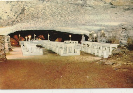 Vintage Unused Postcard: (gin8): Dining Room, Mammouth Cave, KY