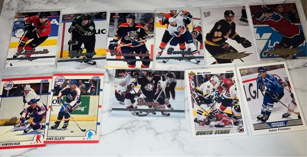 Lot of 11 NHL Stars (Fleer Ultra & Extra, Upper Deck, Score) Foils