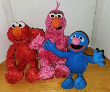 3 Sesame Street plush dolls: Elmo, Telly Monster & Grover