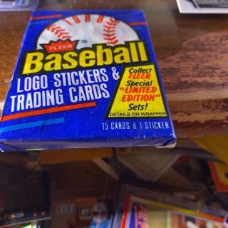  1988 fleer unopened pack of baseball cards