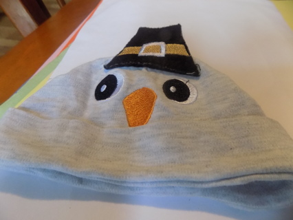 Sandy & Simon Baby Hat with embroiderd chick face in pilgrims hat
