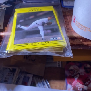 (17) 1991 fleer random baseball cards 