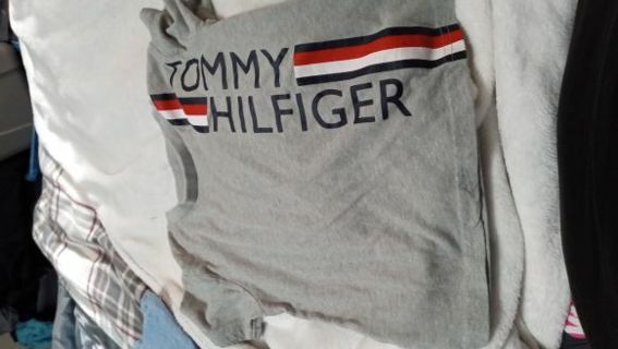 Boys size 2T Tommy Hilfiger T-shirt