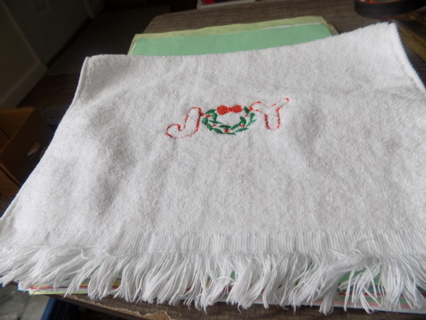 Christmas hand towel white with embroidery JOY and O in Joy is a wreath, fringes