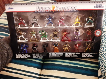 Power Rangers Nano Metal Figs 100% Die-Cast