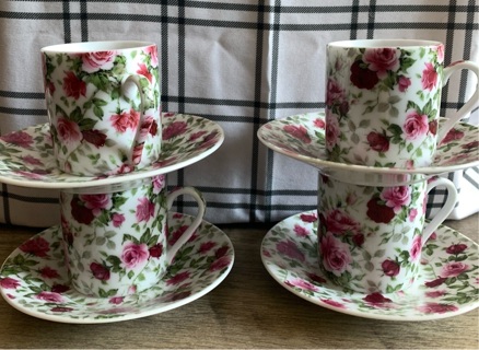 Lot Of 4 Rose Patterned Espresso Coffee Tea Cups Preowned
