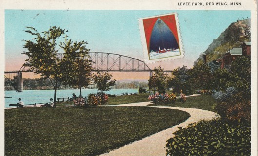 Vintage Used Postcard: u: 1930 Levee Park, Red Wing, MN