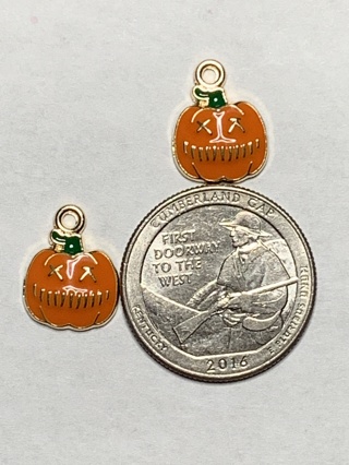 ⚰HALLOWEEN CHARMS~#43~SET OF 2 CHARMS~SET 5~FREE SHIPPING⚰  