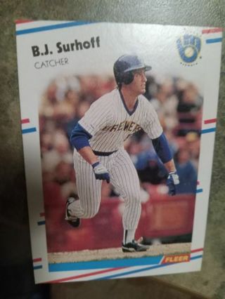 1988 FLEER B.J. SURHOFF MILWAUKEE BREWERS BASEBALL CARD# 175