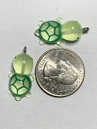 TURTLES~#2~GREEN~SET OF 2~CHARMS AND GLOW IN THE DARK~FREE SHIPPING!